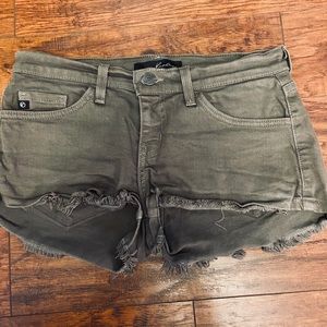 KanCan shorts size 26 army green